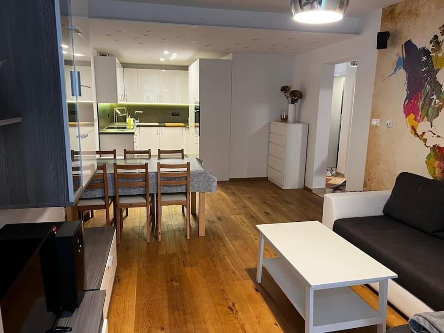 Porec, Tolle 3 Zi-Whg, Sehr Zentral, Top Zustand! Mit Internet Und W-Lan! Εξωτερικό φωτογραφία